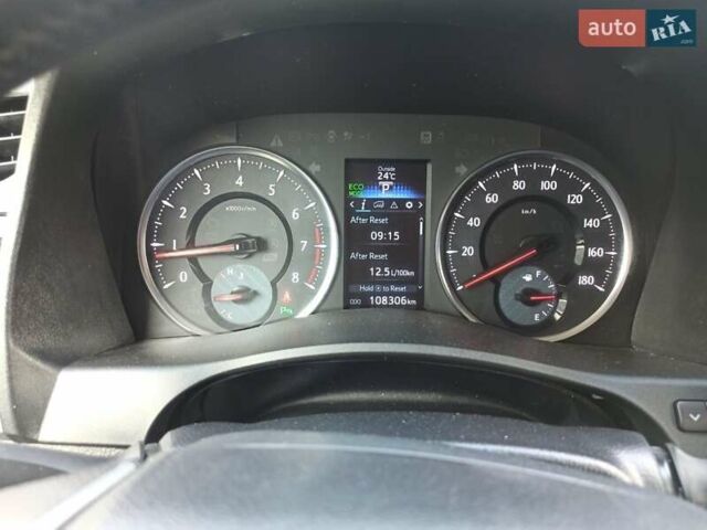Черный Тойота Веллфаир, объемом двигателя 2.49 л и пробегом 107 тыс. км за 33500 $, фото 23 на Automoto.ua
