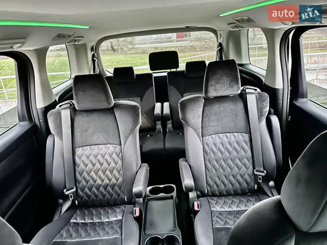 Черный Тойота Веллфаир, объемом двигателя 2.5 л и пробегом 92 тыс. км за 39000 $, фото 32 на Automoto.ua