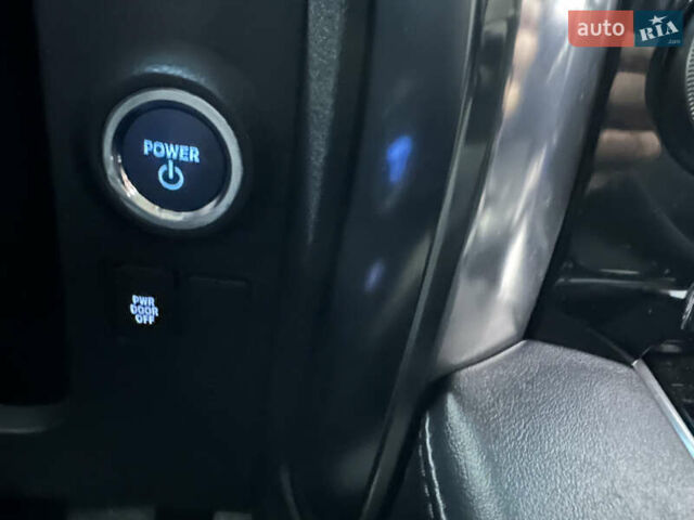 Черный Тойота Веллфаир, объемом двигателя 2.5 л и пробегом 92 тыс. км за 39000 $, фото 24 на Automoto.ua