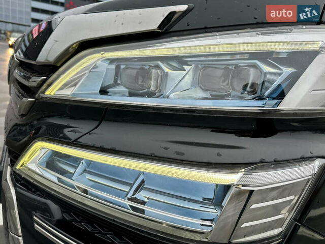 Черный Тойота Веллфаир, объемом двигателя 2.5 л и пробегом 92 тыс. км за 39000 $, фото 9 на Automoto.ua