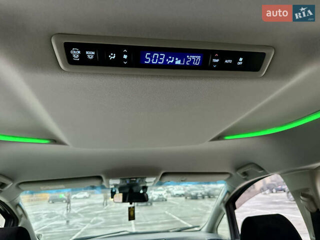 Черный Тойота Веллфаир, объемом двигателя 2.5 л и пробегом 92 тыс. км за 39000 $, фото 31 на Automoto.ua