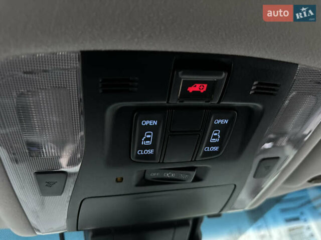 Черный Тойота Веллфаир, объемом двигателя 2.5 л и пробегом 92 тыс. км за 39000 $, фото 26 на Automoto.ua