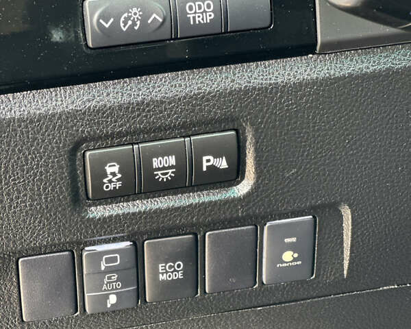 Фиолетовый Тойота Веллфаир, объемом двигателя 2.4 л и пробегом 77 тыс. км за 17600 $, фото 16 на Automoto.ua