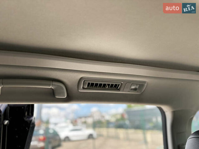 Фиолетовый Тойота Веллфаир, объемом двигателя 2.4 л и пробегом 77 тыс. км за 17600 $, фото 28 на Automoto.ua