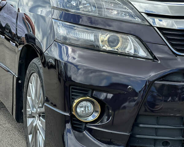 Фиолетовый Тойота Веллфаир, объемом двигателя 2.4 л и пробегом 77 тыс. км за 17600 $, фото 5 на Automoto.ua