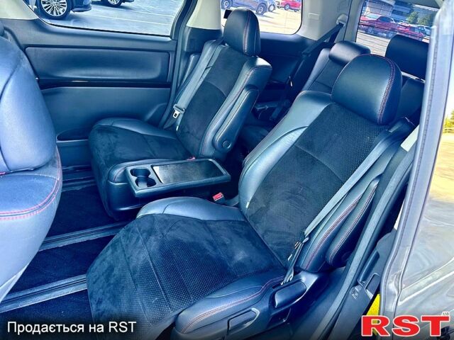 Тойота Веллфаир, объемом двигателя 2.4 л и пробегом 58 тыс. км за 18000 $, фото 5 на Automoto.ua