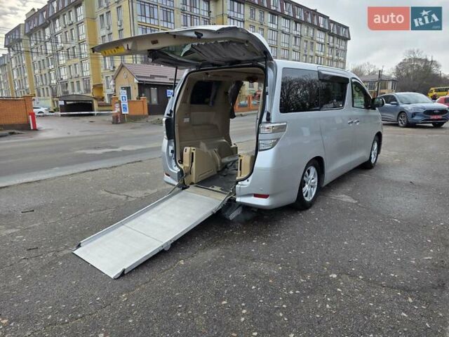 Серый Тойота Веллфаир, объемом двигателя 2.4 л и пробегом 91 тыс. км за 18500 $, фото 3 на Automoto.ua