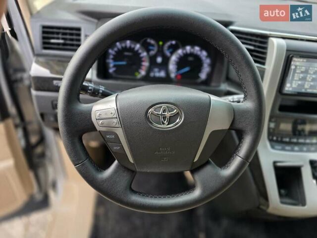 Серый Тойота Веллфаир, объемом двигателя 2.4 л и пробегом 91 тыс. км за 18500 $, фото 29 на Automoto.ua