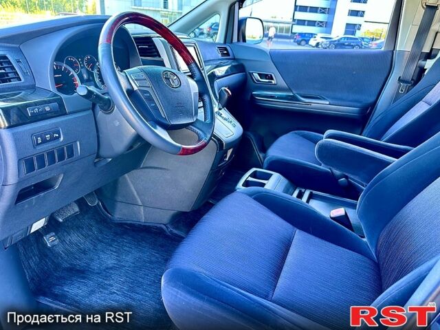 Синій Тойота Веллфаір, об'ємом двигуна 2.4 л та пробігом 79 тис. км за 16500 $, фото 4 на Automoto.ua