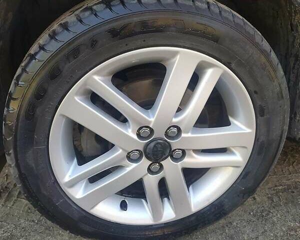 Черный Тойота Verso-S, объемом двигателя 1.3 л и пробегом 294 тыс. км за 6500 $, фото 27 на Automoto.ua