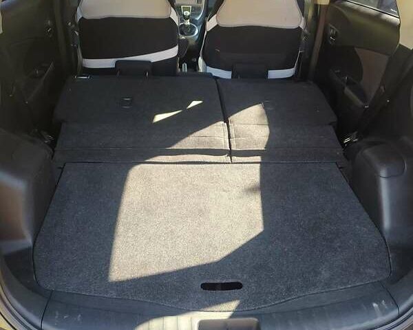 Черный Тойота Verso-S, объемом двигателя 1.3 л и пробегом 294 тыс. км за 6500 $, фото 35 на Automoto.ua