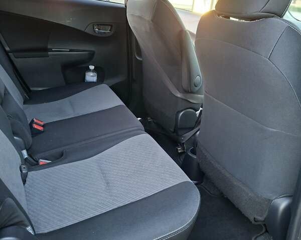 Фіолетовий Тойота Verso-S, об'ємом двигуна 1.36 л та пробігом 244 тис. км за 8999 $, фото 19 на Automoto.ua