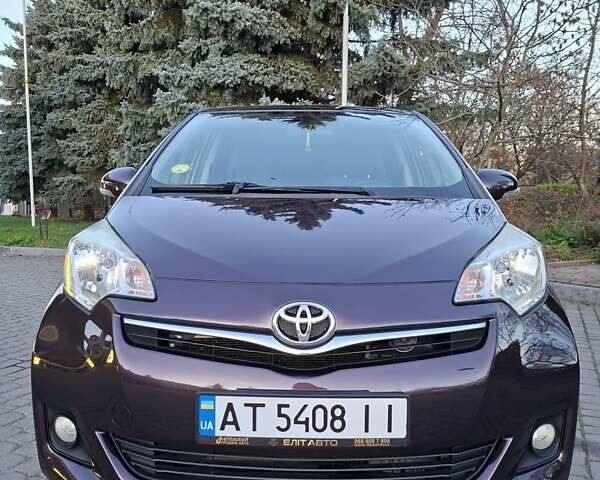 Фіолетовий Тойота Verso-S, об'ємом двигуна 1.36 л та пробігом 244 тис. км за 8999 $, фото 7 на Automoto.ua