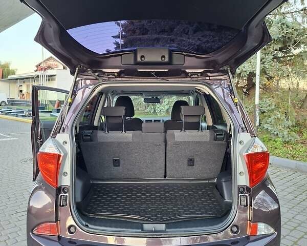 Фіолетовий Тойота Verso-S, об'ємом двигуна 1.36 л та пробігом 244 тис. км за 8999 $, фото 23 на Automoto.ua