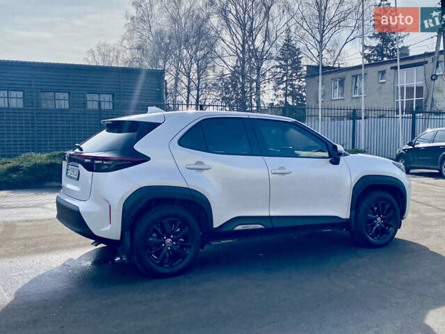 Белый Тойота Yaris Cross, объемом двигателя 1.5 л и пробегом 51 тыс. км за 23250 $, фото 9 на Automoto.ua