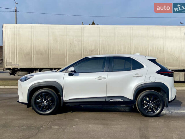 Белый Тойота Yaris Cross, объемом двигателя 1.5 л и пробегом 51 тыс. км за 23250 $, фото 15 на Automoto.ua