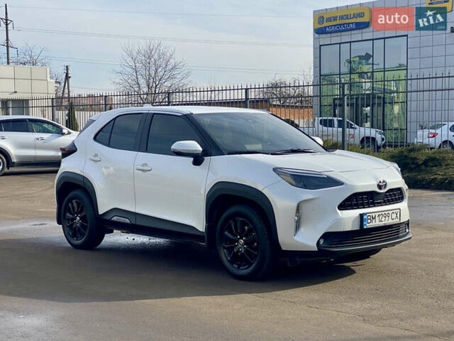 Белый Тойота Yaris Cross, объемом двигателя 1.5 л и пробегом 51 тыс. км за 23250 $, фото 7 на Automoto.ua