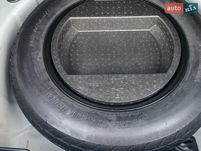 Белый Тойота Yaris Cross, объемом двигателя 1.5 л и пробегом 51 тыс. км за 23250 $, фото 33 на Automoto.ua