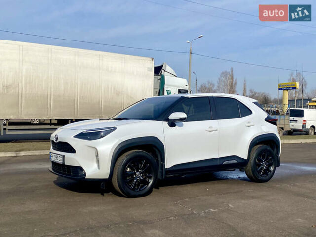 Белый Тойота Yaris Cross, объемом двигателя 1.5 л и пробегом 51 тыс. км за 23250 $, фото 16 на Automoto.ua