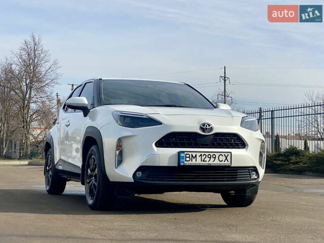 Белый Тойота Yaris Cross, объемом двигателя 1.5 л и пробегом 51 тыс. км за 23250 $, фото 5 на Automoto.ua