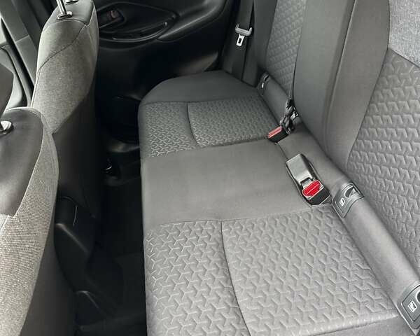 Белый Тойота Yaris Cross, объемом двигателя 1.49 л и пробегом 71 тыс. км за 27400 $, фото 7 на Automoto.ua