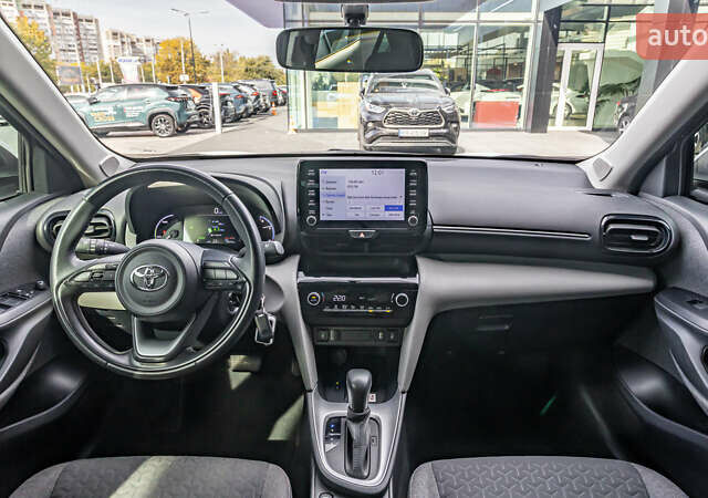 Білий Тойота Yaris Cross, об'ємом двигуна 1.49 л та пробігом 44 тис. км за 25300 $, фото 12 на Automoto.ua