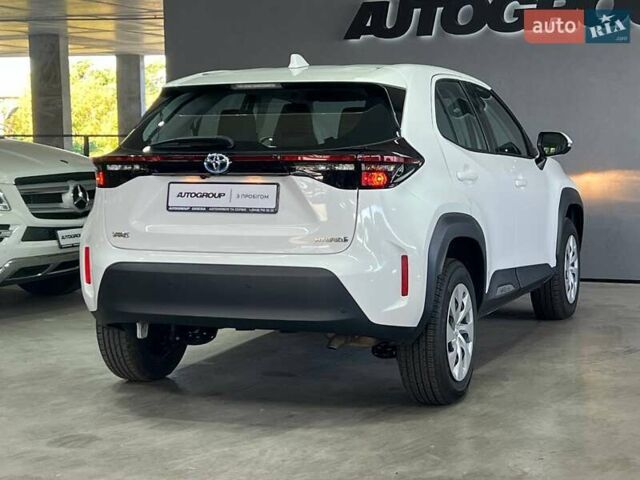 Белый Тойота Yaris Cross, объемом двигателя 1.49 л и пробегом 69 тыс. км за 24900 $, фото 9 на Automoto.ua
