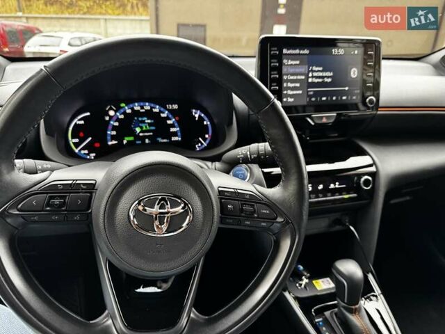 Белый Тойота Yaris Cross, объемом двигателя 1.49 л и пробегом 71 тыс. км за 27400 $, фото 9 на Automoto.ua