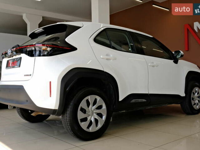 Белый Тойота Yaris Cross, объемом двигателя 1.5 л и пробегом 69 тыс. км за 25500 $, фото 22 на Automoto.ua