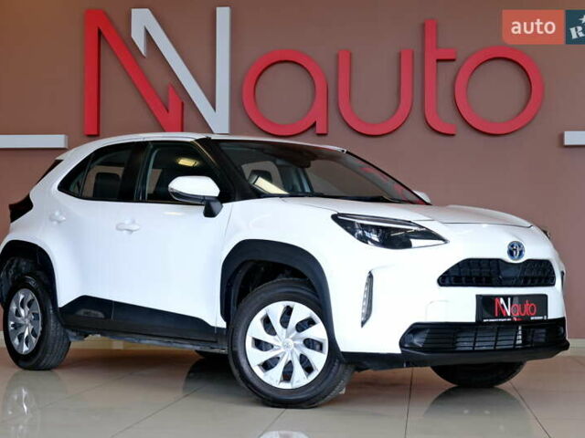 Белый Тойота Yaris Cross, объемом двигателя 1.5 л и пробегом 69 тыс. км за 25500 $, фото 13 на Automoto.ua