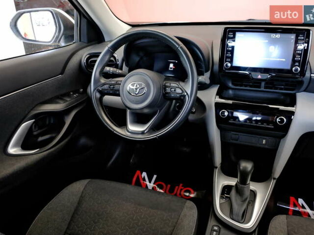 Белый Тойота Yaris Cross, объемом двигателя 1.5 л и пробегом 69 тыс. км за 25500 $, фото 36 на Automoto.ua