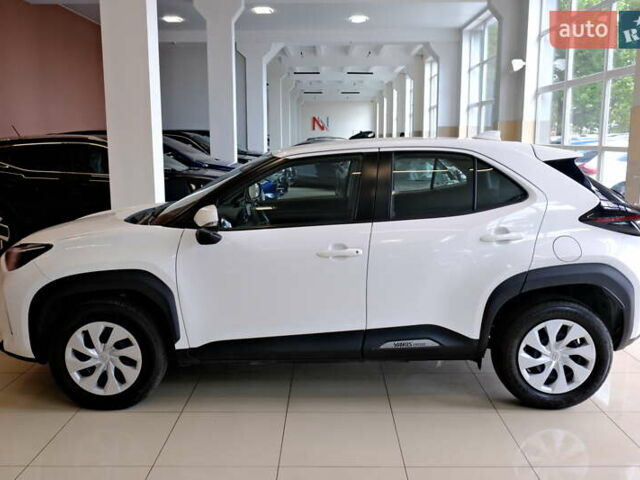 Белый Тойота Yaris Cross, объемом двигателя 1.5 л и пробегом 69 тыс. км за 25500 $, фото 19 на Automoto.ua