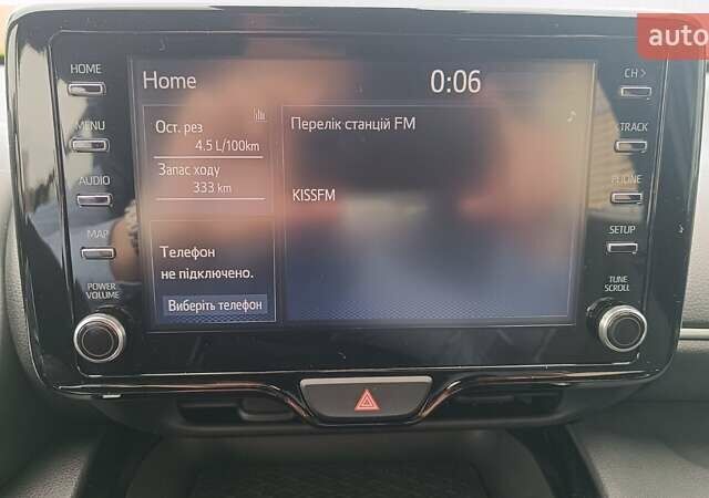Білий Тойота Yaris Cross, об'ємом двигуна 1.49 л та пробігом 2 тис. км за 28943 $, фото 13 на Automoto.ua
