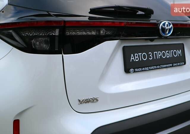 Белый Тойота Yaris Cross, объемом двигателя 1.49 л и пробегом 28 тыс. км за 28574 $, фото 23 на Automoto.ua