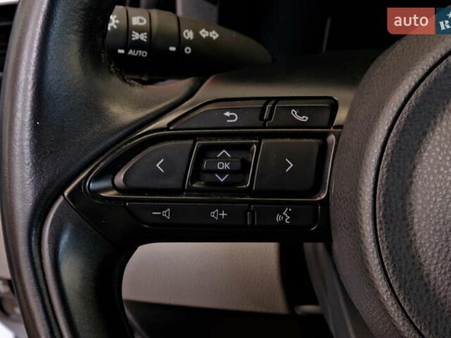 Белый Тойота Yaris Cross, объемом двигателя 1.5 л и пробегом 69 тыс. км за 25500 $, фото 37 на Automoto.ua