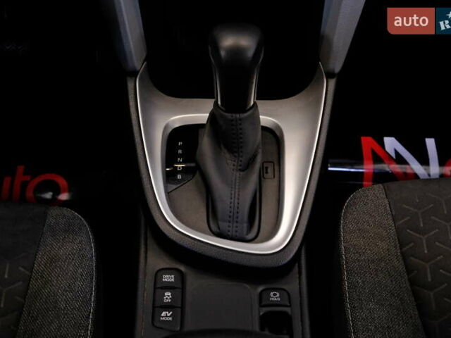 Белый Тойота Yaris Cross, объемом двигателя 1.5 л и пробегом 69 тыс. км за 25500 $, фото 34 на Automoto.ua