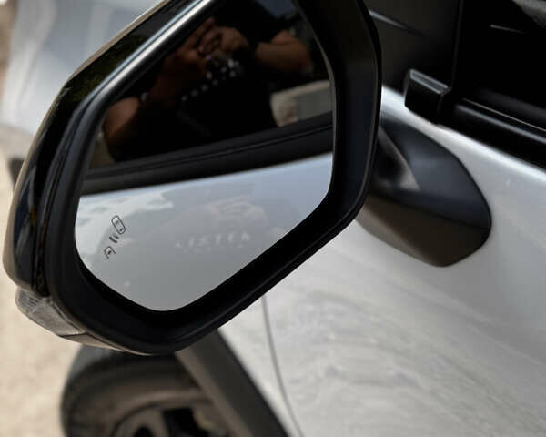 Белый Тойота Yaris Cross, объемом двигателя 1.49 л и пробегом 8 тыс. км за 35500 $, фото 14 на Automoto.ua