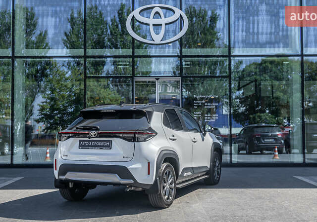 Белый Тойота Yaris Cross, объемом двигателя 1.49 л и пробегом 1 тыс. км за 33542 $, фото 18 на Automoto.ua