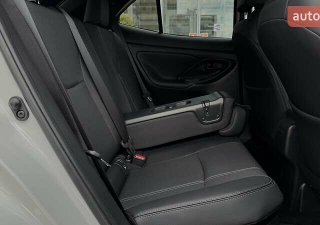 Белый Тойота Yaris Cross, объемом двигателя 1.49 л и пробегом 2 тыс. км за 33204 $, фото 20 на Automoto.ua