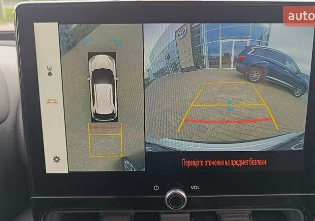 Белый Тойота Yaris Cross, объемом двигателя 1.49 л и пробегом 1 тыс. км за 34614 $, фото 16 на Automoto.ua