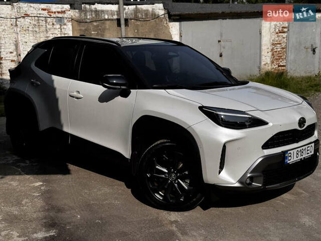 Белый Тойота Yaris Cross, объемом двигателя 1.49 л и пробегом 8 тыс. км за 35500 $, фото 1 на Automoto.ua