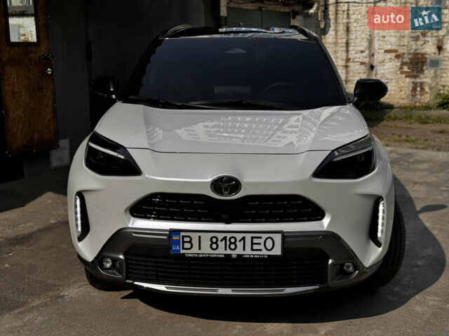 Белый Тойота Yaris Cross, объемом двигателя 1.49 л и пробегом 8 тыс. км за 35500 $, фото 30 на Automoto.ua