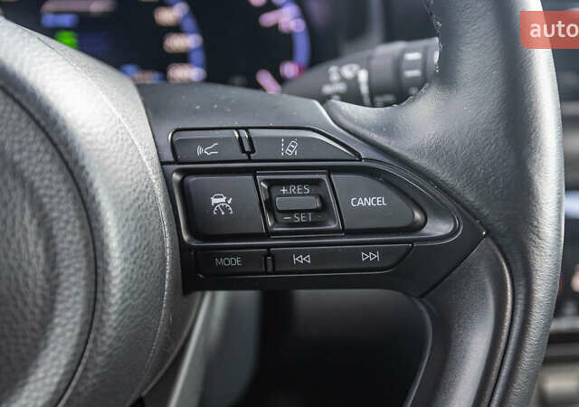 Белый Тойота Yaris Cross, объемом двигателя 1.49 л и пробегом 16 тыс. км за 30748 $, фото 28 на Automoto.ua