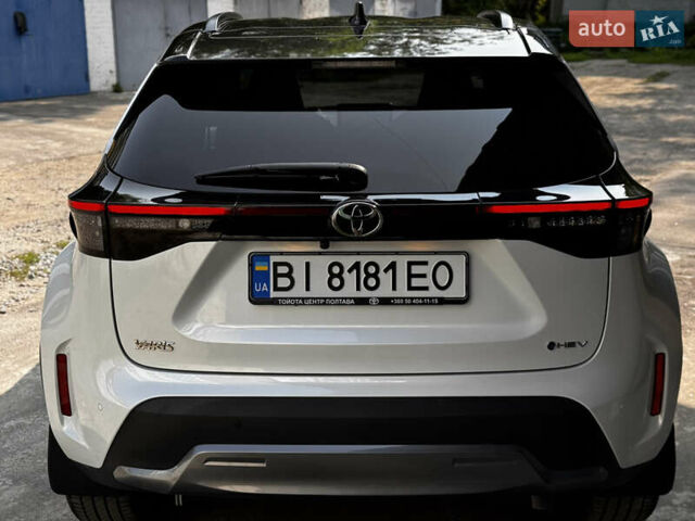 Белый Тойота Yaris Cross, объемом двигателя 1.49 л и пробегом 8 тыс. км за 35500 $, фото 29 на Automoto.ua