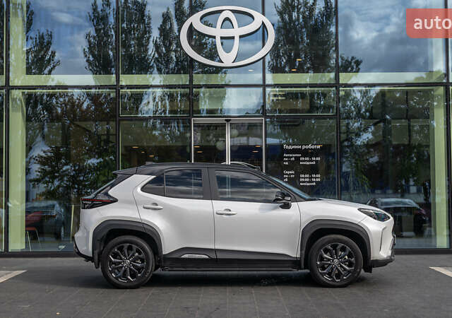 Белый Тойота Yaris Cross, объемом двигателя 1.49 л и пробегом 16 тыс. км за 30748 $, фото 18 на Automoto.ua