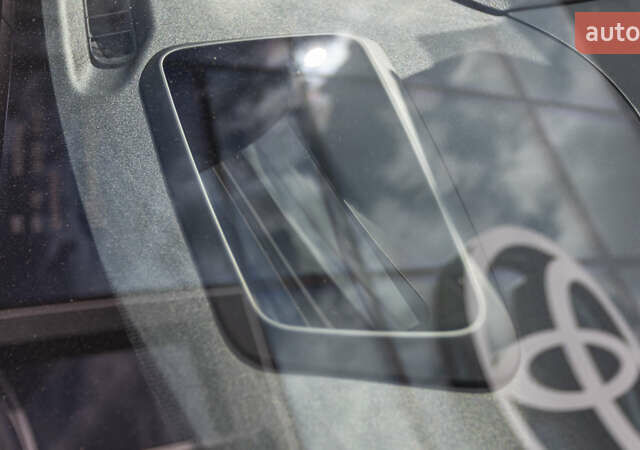 Белый Тойота Yaris Cross, объемом двигателя 1.49 л и пробегом 16 тыс. км за 30748 $, фото 30 на Automoto.ua