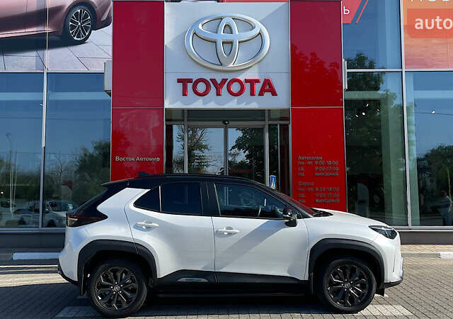 Белый Тойота Yaris Cross, объемом двигателя 1.49 л и пробегом 4 тыс. км за 33014 $, фото 16 на Automoto.ua