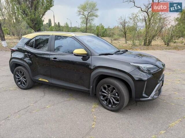 Черный Тойота Yaris Cross, объемом двигателя 1.5 л и пробегом 34 тыс. км за 28300 $, фото 5 на Automoto.ua