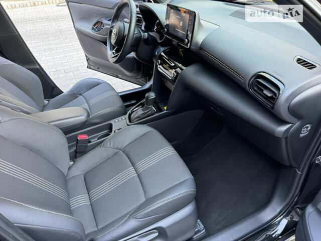 Чорний Тойота Yaris Cross, об'ємом двигуна 1.49 л та пробігом 47 тис. км за 26900 $, фото 34 на Automoto.ua