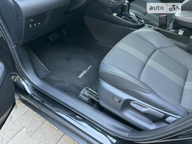 Чорний Тойота Yaris Cross, об'ємом двигуна 1.49 л та пробігом 47 тис. км за 26900 $, фото 36 на Automoto.ua